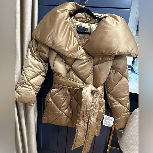 Belted puffer jacket - Picture 2 of 4